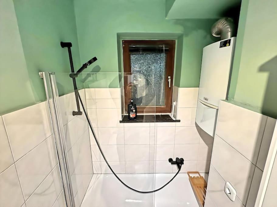 Urban & Chic: 2Bdr, Parkplatz Apartamento Witten Exterior foto