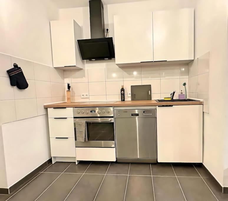 Urban & Chic: 2Bdr, Parkplatz Apartamento Witten Exterior foto